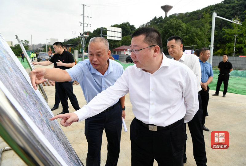 2021年7月9日，元方檢查防汛減災(zāi)工作5  張莉 攝.jpg