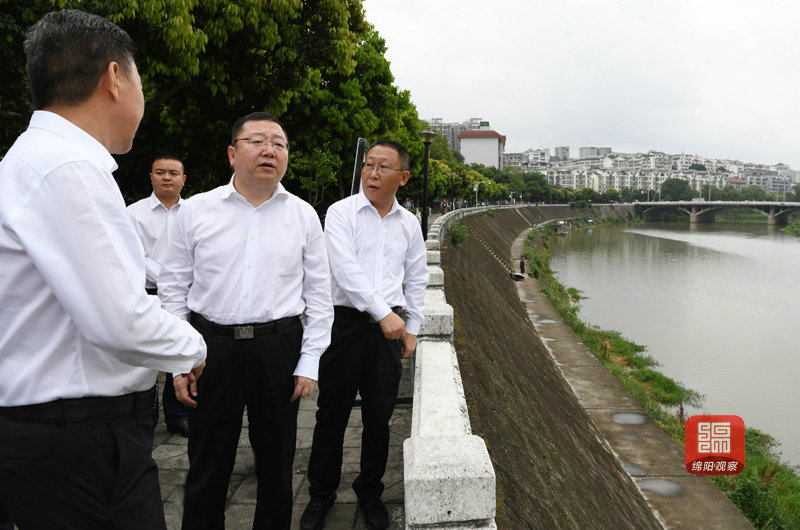 2021年7月9日，元方檢查防汛減災(zāi)工作3  張莉 攝.jpg