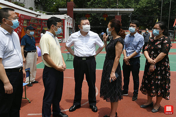 2021年7月25日，元方現(xiàn)場(chǎng)督導(dǎo)檢查核算檢測(cè)工作1  張莉 攝.jpg