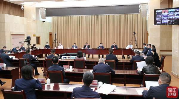 2022年10月10日 李云主持召開市疫情防控指揮部會議(記者 賴杰 攝).jpg