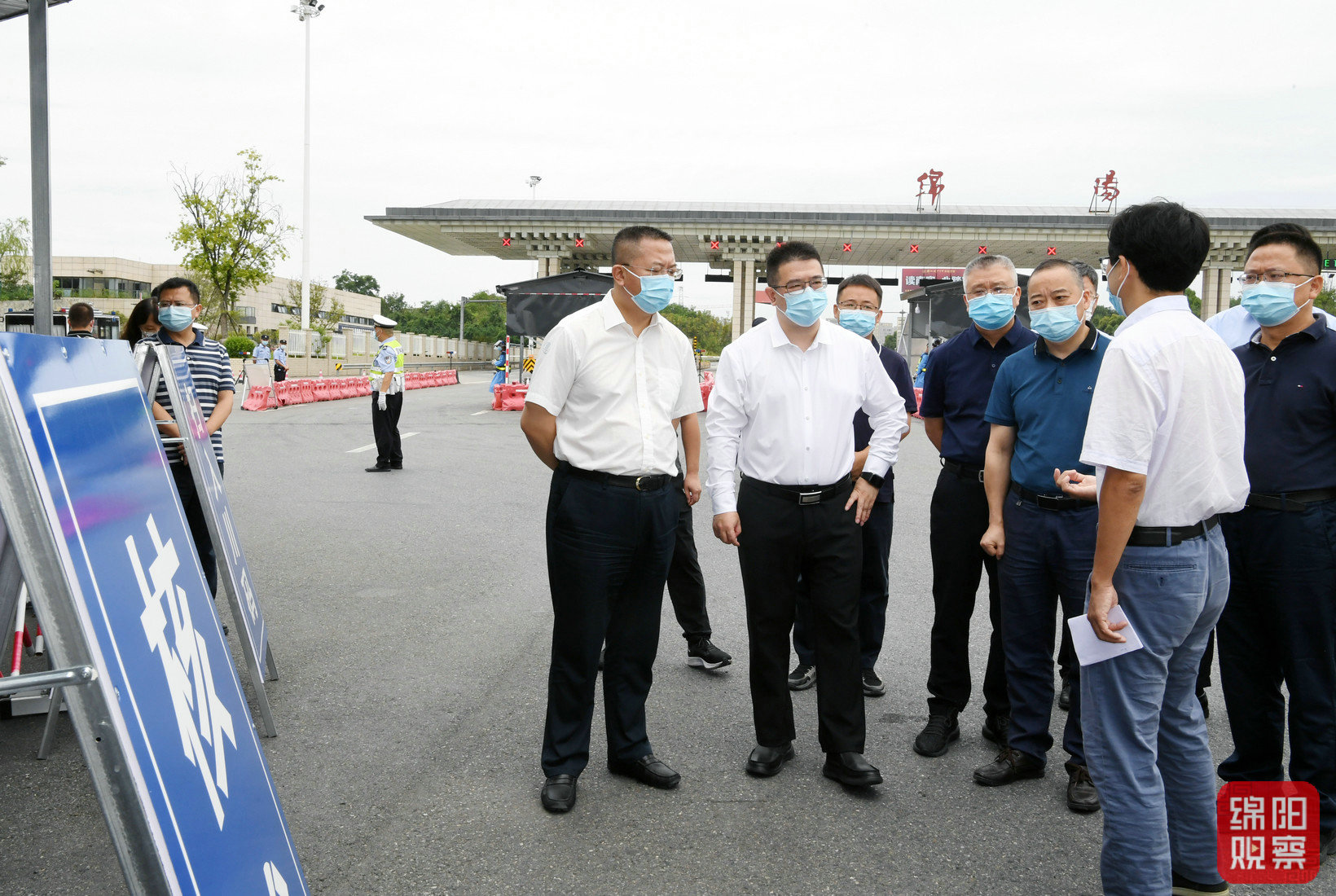 2022年9月4日，李云督導(dǎo)高速公路口疫情防控8  張莉 攝.jpg