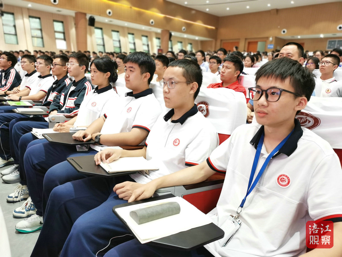 國防教育進校園 1_1.jpg