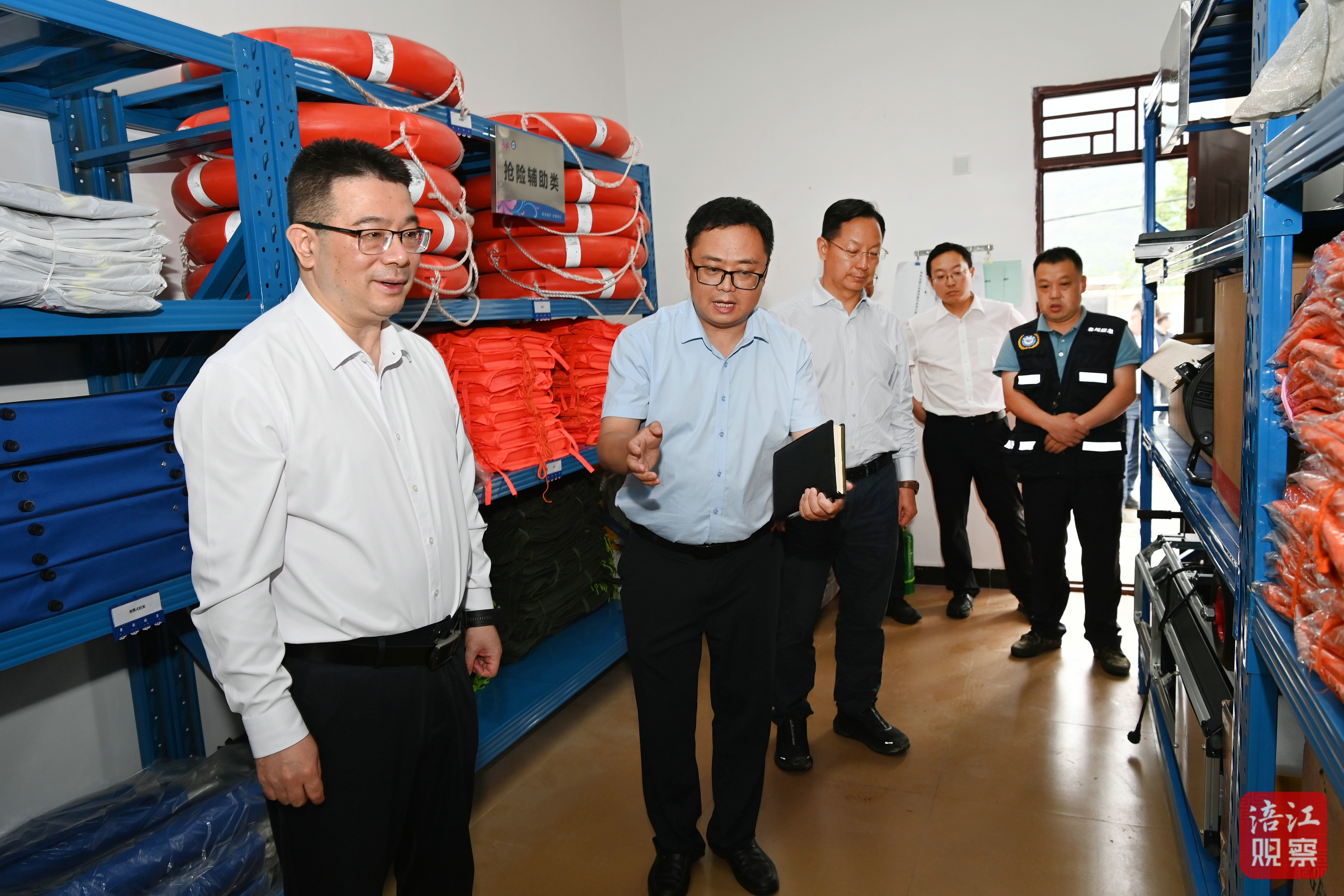 2025年5月30日，李云督導(dǎo)檢查安全生產(chǎn)、防汛抗旱和地災(zāi)防治工作1(陳家壩)  張莉 攝.jpg